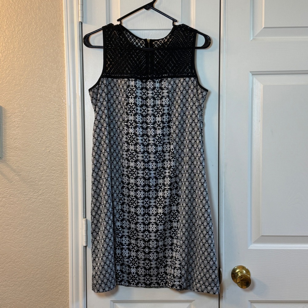 Black & White Sleeveless Crochet Dress/Top‎ Back 3/4 Zip Womens Sz L Tunic Top
